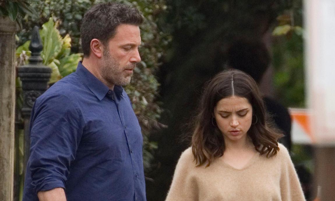 Ana de Armas and Ben Affleck