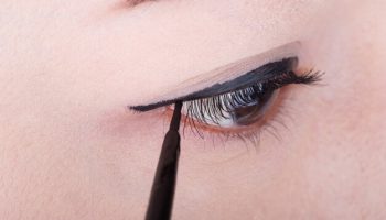 How to Apply Liquid Eyeliner