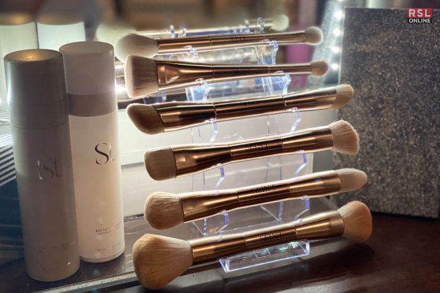 Seint Makeup Products