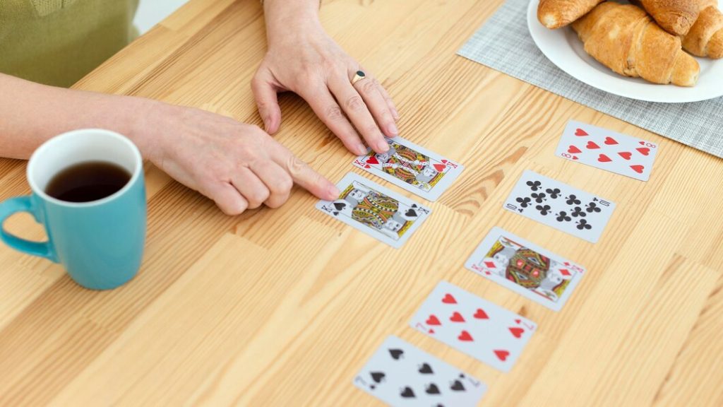 Strategy Guide How To Outsmart Opponents In A Spades Game