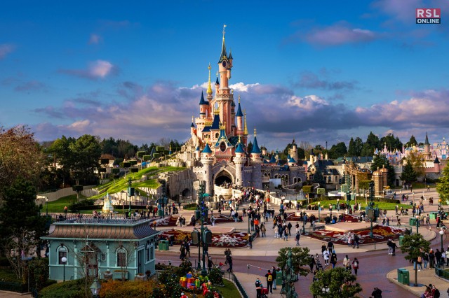 Best Time To Book Your Disneyland Tickets