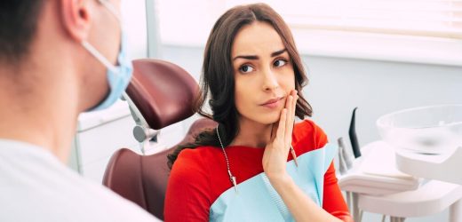 What Does A Cosmetic Dentist Do?