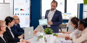 25 Management Consulting Leaders Shaping the Industry in 2026